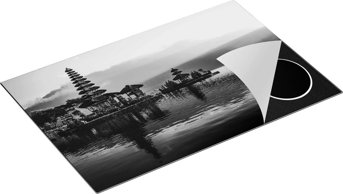 Chefcare Inductie Beschermer Pura Tempel in Bali op het Meer Beratan - Zwart Wit - 80x52 cm - Afdekplaat Inductie - Kookplaat Beschermer - Inductie Mat