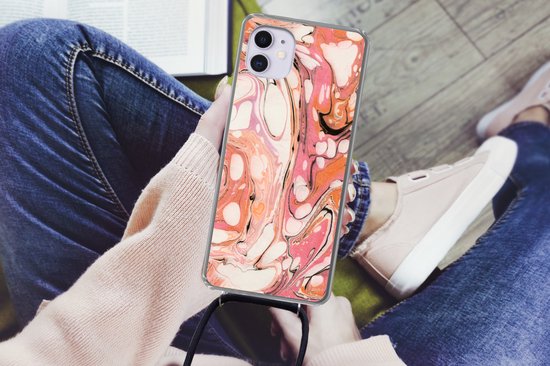 Coque avec cordon iPhone 11 - Imprimé marbré - Oranje - Zwart - Siliconen - Bandoulière - Coque arrière avec cordon - Coque pour téléphone avec cordon - Coque avec corde