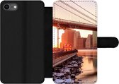 Bookcase Geschikt voor iPhone 8 telefoonhoesje - New York - Brooklyn - Bridge - Met vakjes - Wallet case met magneetsluiting
