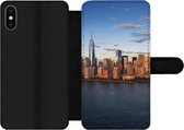 Bookcase Geschikt voor iPhone XS Max telefoonhoesje - New York - Skyline - Boot - Met vakjes - Wallet case met magneetsluiting