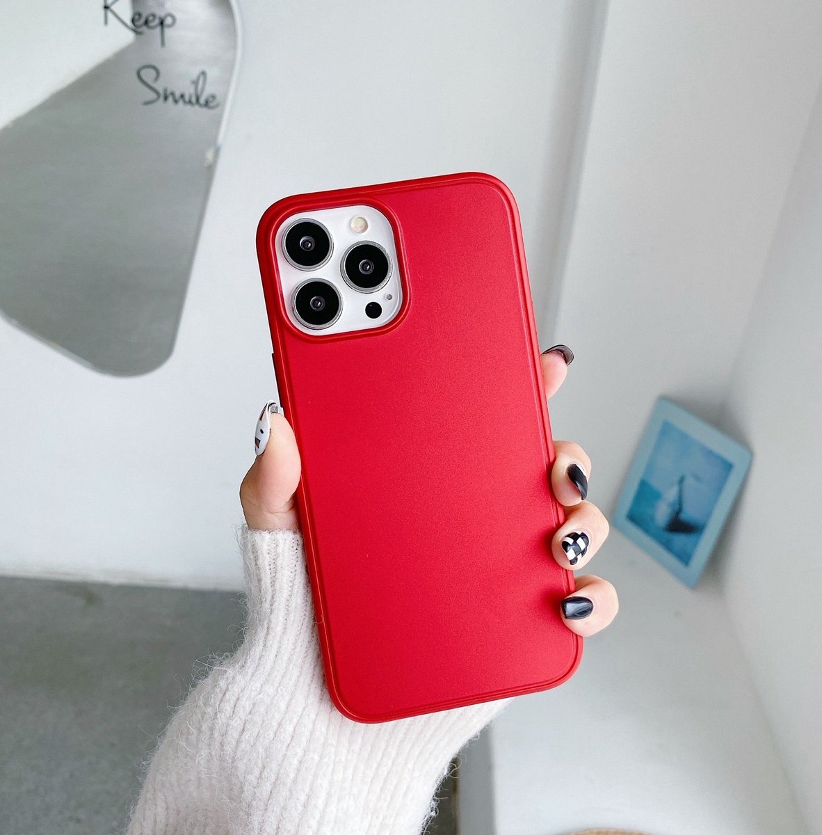 Mobigear Hoesje geschikt voor Apple iPhone 13 Pro Telefoonhoesje Hardcase | Mobigear Frosted Backcover | iPhone 13 Pro Case | Back Cover - Rood