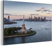 Wanddecoratie Metaal - Aluminium Schilderij Industrieel - New York - Vrijheidsbeeld - Skyline - 30x20 cm - Dibond - Foto op aluminium - Industriële muurdecoratie - Voor de woonkamer/slaapkamer