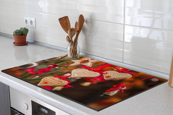 KitchenYeah® Inductie beschermer 81x52 cm - De hangende hartendecoratie op de markt van Trente tijdens kerst - Kookplaataccessoires - Afdekplaat voor kookplaat - Inductiebeschermer - Inductiemat - Inductieplaat mat