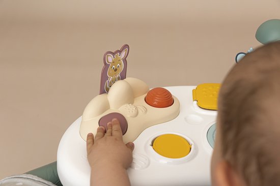 Smoby - Little Smoby - Cosy Seat - Activiteitentafel - opblaasbare stoel heeft armleuningen bedekt met stoffen bekleding, met een tablet met speelse leeractiviteiten van Smoby — afbeelding 5