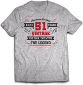 51 Jaar Legend - Feest kado T-Shirt Heren / Dames - Antraciet Grijs / Rood - Perfect Verjaardag Cadeau Shirt - grappige Spreuken, Zinnen en Teksten. Maat S