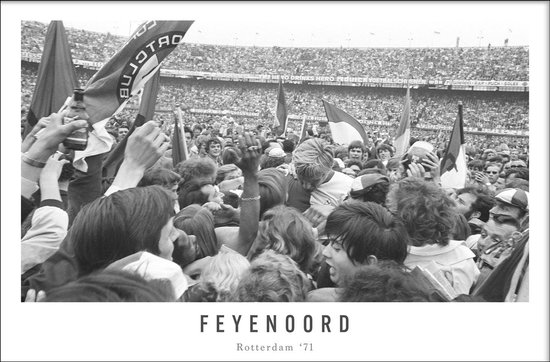 Walljar - Poster Feyenoord met lijst - Voetbal - Amsterdam - Eredivisie - Zwart wit - Feyenoord kampioen '71 - 70 x 100 cm - Zwart wit poster met lijst