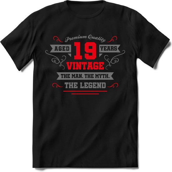19 Jaar Legend -  kado T-Shirt Heren / Dames - Zilver / Rood - Perfect Verjaardag Cadeau Shirt - grappige Spreuken, Zinnen en Teksten. Maat XL