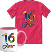 16 Jaar Vrolijke Verjaadag T-shirt met mok giftset Roze | Verjaardag cadeau pakket set | Grappig feest shirt Heren – Dames – Unisex kleding | Koffie en thee mok | Maat S