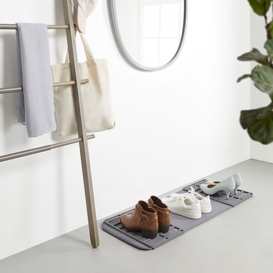 Umbra Shoe Dry Tappetino Asciuga Scarpe – 89x33 Cm, Con Rack E Schiuma Assorbente, Lavabile, Per Fino A 4 Paia