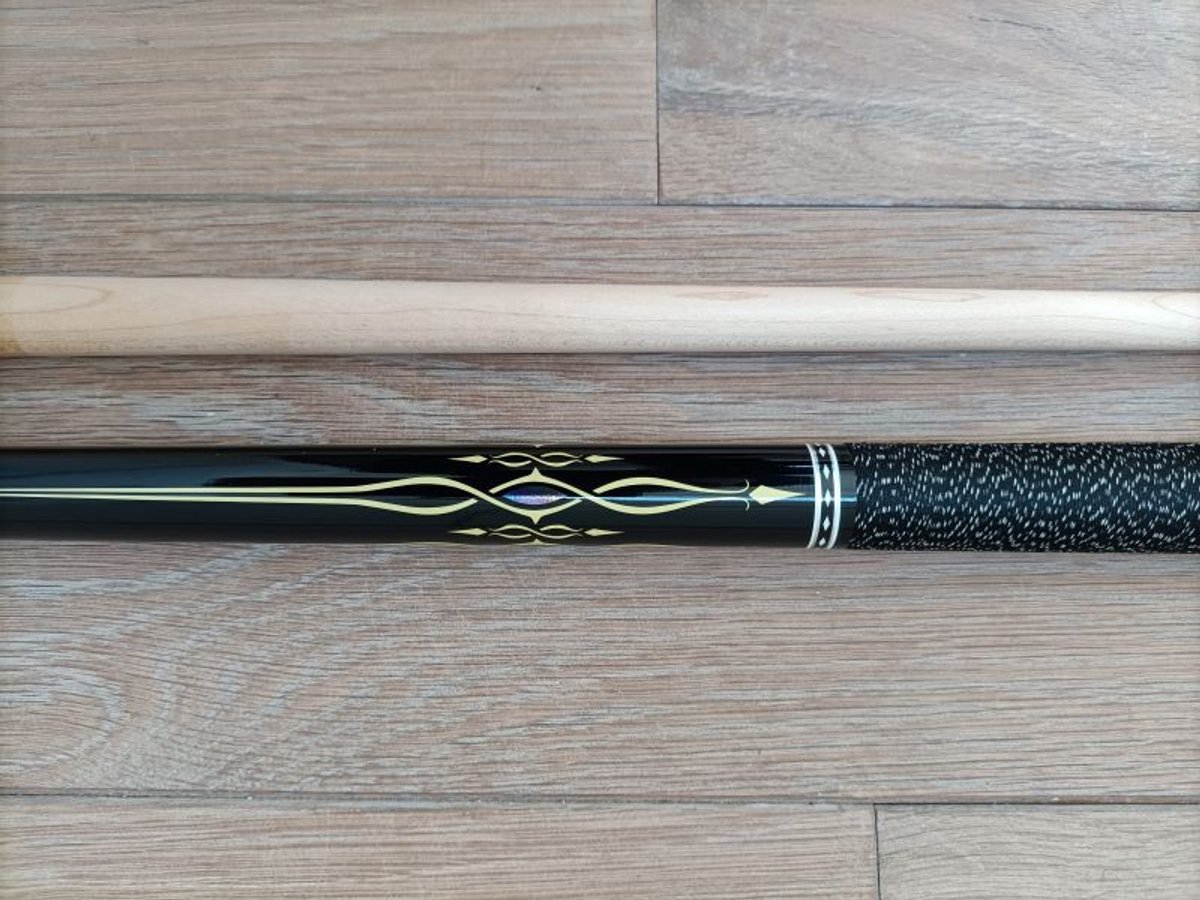 Poolcue Universal - linen wrap and black/decal