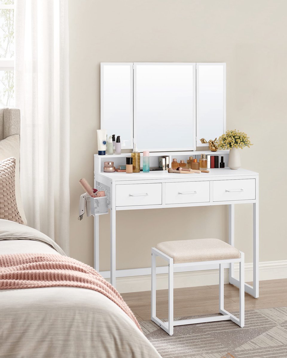 LEOBERT Kaptafel, Make-up Tafel met Drievoudige Spiegel en Kruk, Modern Design, Kleur: Wit, Stevig en Duurzaam, 141 x 90 x 40 cm