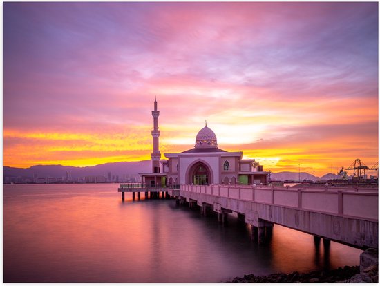 Poster (Mat) - Zon Verdwijnend Achter Surau Terapung Penang Port Moskee, Malesië - 80x60 cm Foto op Posterpapier met een Matte look