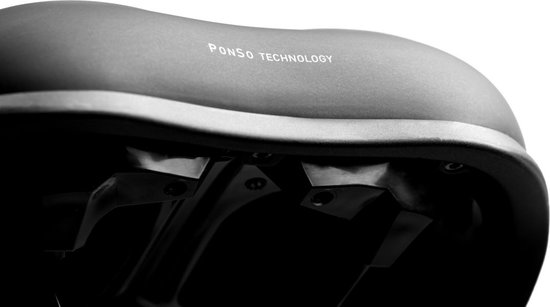 Onderkant van een zwart fietszadel met "PONSO TECHNOLOGY" erop.