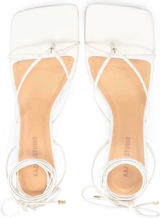 LASCANA Sandalen met riempjes in goudkleur | Witt
