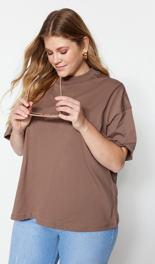 Trendyol T-shirt Basis à épaules Grandes tailles pour femme