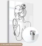 MuchoWow® Glasschilderij 90x120 cm - Schilderij acrylglas - Abstracte line art van een vrouw van achteren - Foto op glas - Schilderijen