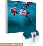 MuchoWow® Glasschilderij 20x20 cm - Schilderij acrylglas - Rood - Bloem - IJzel - Foto op glas - Schilderijen