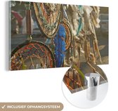 MuchoWow® Glasschilderij 40x20 cm - Schilderij acrylglas - Dromenvangers van een indiaan - Foto op glas - Schilderijen