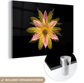 MuchoWow® Glasschilderij 60x40 cm - Schilderij acrylglas - Een gele bloem op de zwarte achtergrond - Foto op glas - Schilderijen