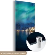 MuchoWow® Glasschilderij 80x160 cm - Schilderij acrylglas - Noorderlicht - Noorwegen - Berg - Foto op glas - Schilderijen