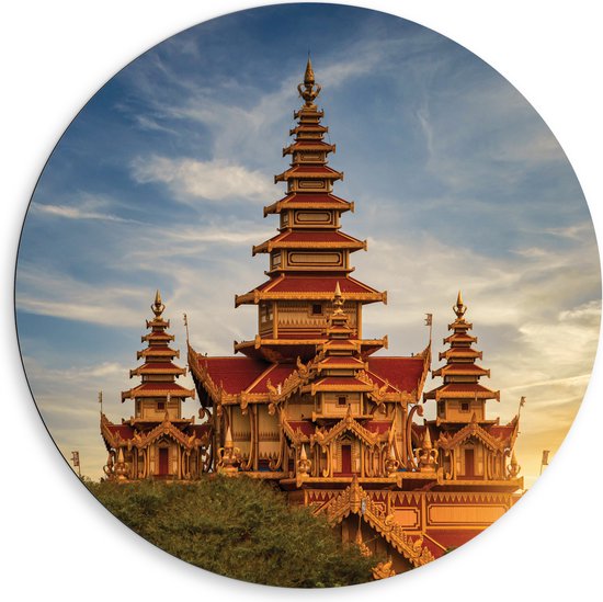 Dibond Muurcirkel - Rood met Gouden Paleis in Bagan, Myanmar - 80x80 cm Foto op Aluminium Muurcirkel (met ophangsysteem)