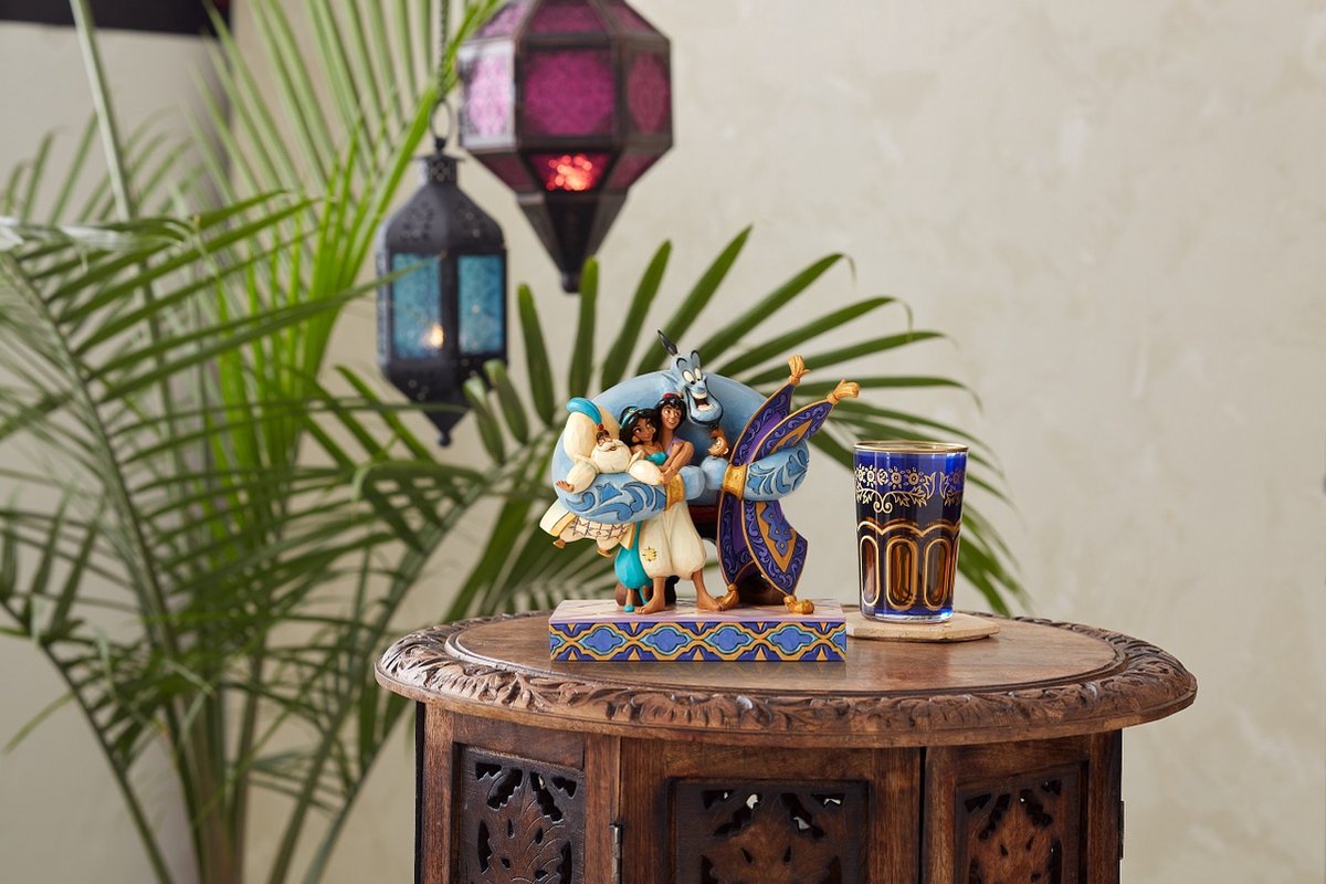 Figurine Aladdin Câlin de Génie - Collection Disney Traditions