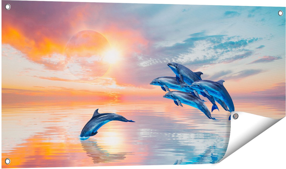Gards Tuinposter Groep Dolfijnen Springen uit het Water - 100x50 cm - Tuindoek - Tuindecoratie - Wanddecoratie buiten - Tuinschilderij Multikleur