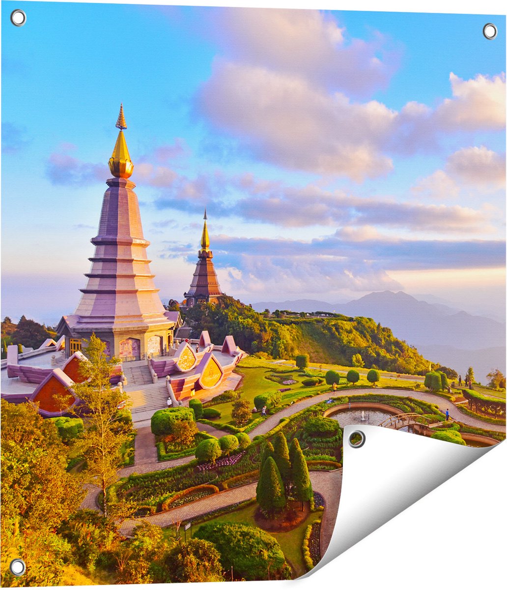 Gards Tuinposter Pagode Tempels in de Inthanon Berg in Thailand - 60x60 cm - Tuindoek - Tuindecoratie - Wanddecoratie buiten - Tuinschilderij Multikleur