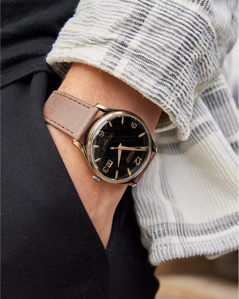 Montre Tissot Heritage Visodate T1184103605700 Cuir Marron O 40 mm bol