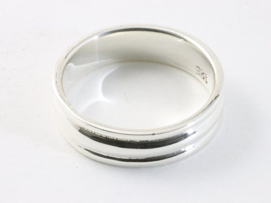 Bague en argent brillant avec stries - taille 21