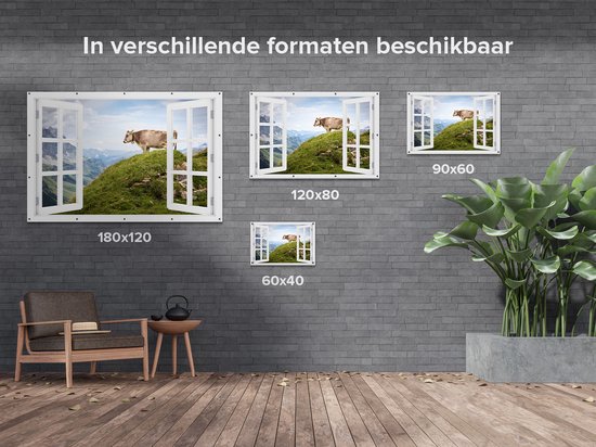Gards Tuinposter Doorkijk Koe in de Bergen - 180x120 cm - Tuindoek - Tuindecoratie - Wanddecoratie buiten - Tuinschilderij