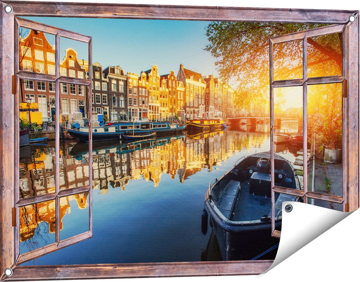 Gards Tuinposter Doorkijk Amsterdamse Gracht bij Zonsondergang - 90x60 cm - Tuindoek - Tuindecoratie - Wanddecoratie buiten - Tuinschilderij Bruin