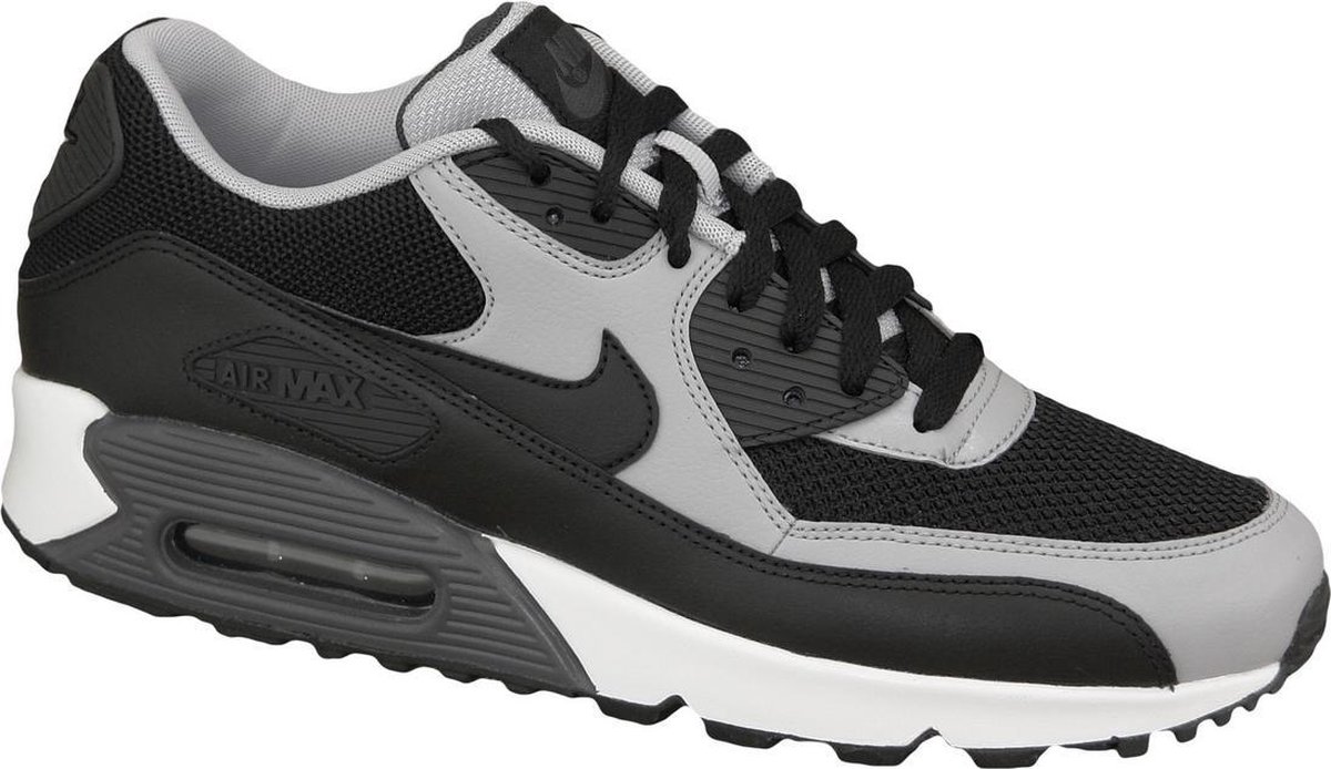 Nike Air Max 90 Essential Sportschoenen - Maat 46 - Mannen - zwart/grijs |  bol.com
