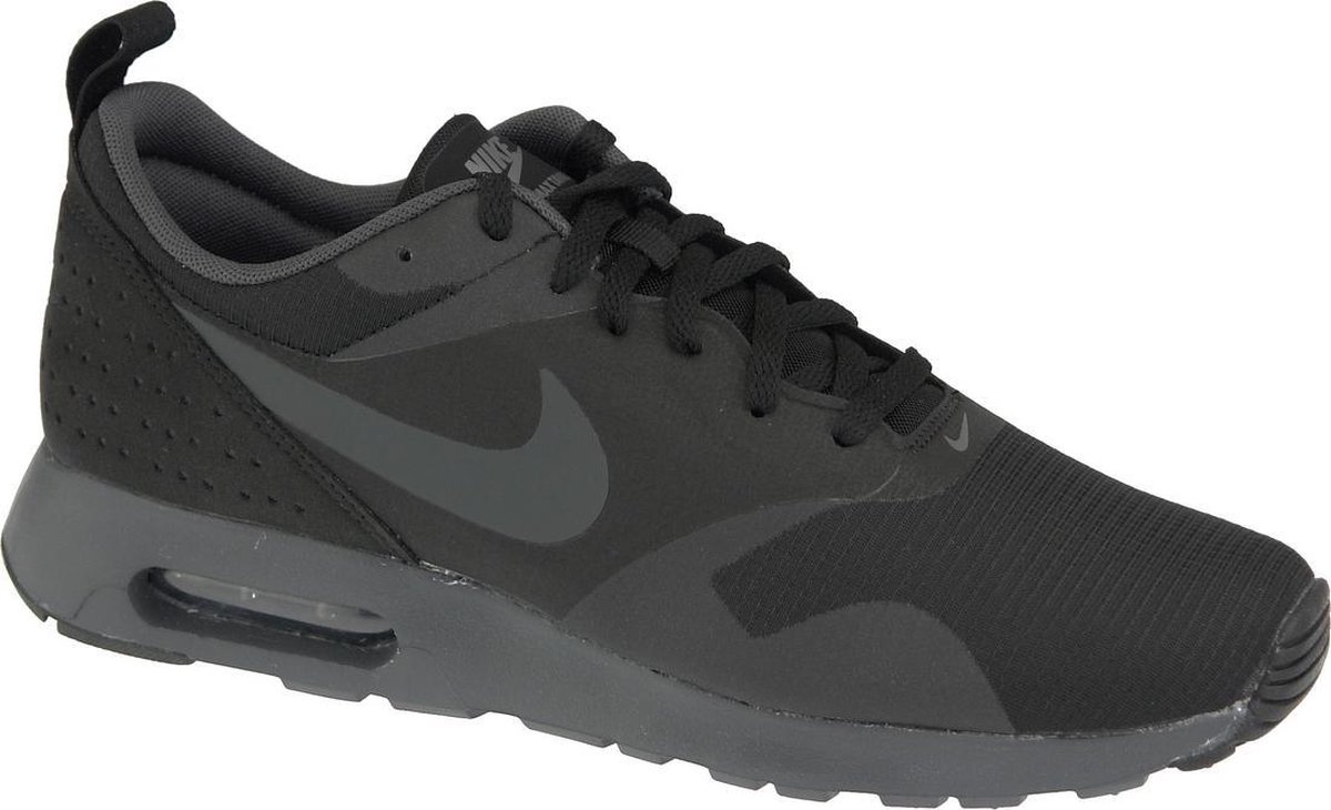 Nike Air Max Tavas 705149-010 Mannen Zwart Sneakers