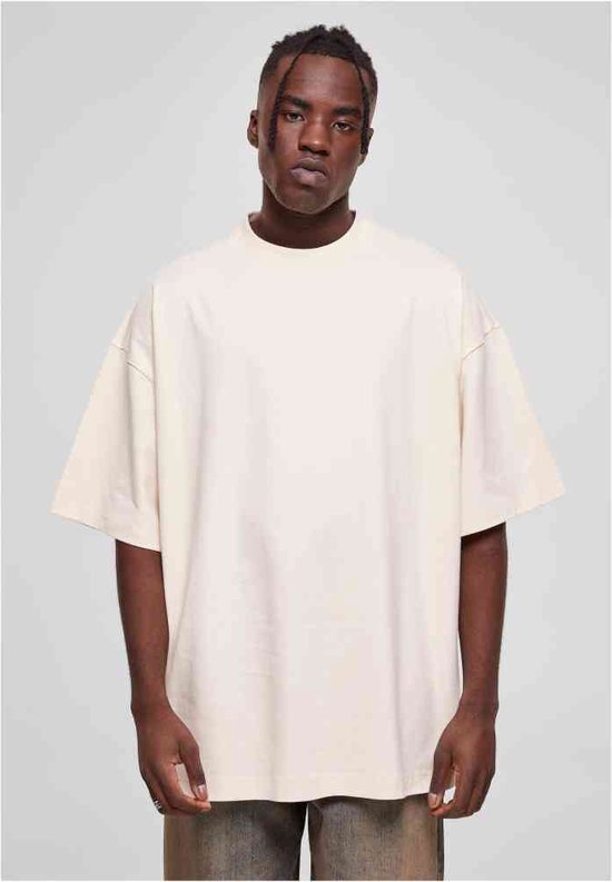 Urban Classics - Huge Heren T-shirt - 4XL - Ivoorkleurig