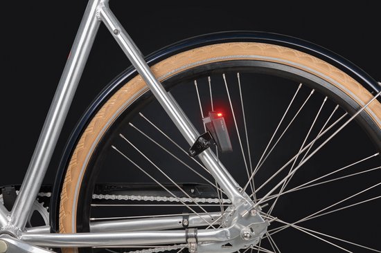 AXA Nyx Battery Fietsverlichting - LED Fietslampjes Achterlicht op Batterijen - Waterdicht - StVZO Goedgekeurd - Spatbord montage - Fietslicht met Zijzicht — afbeelding 5