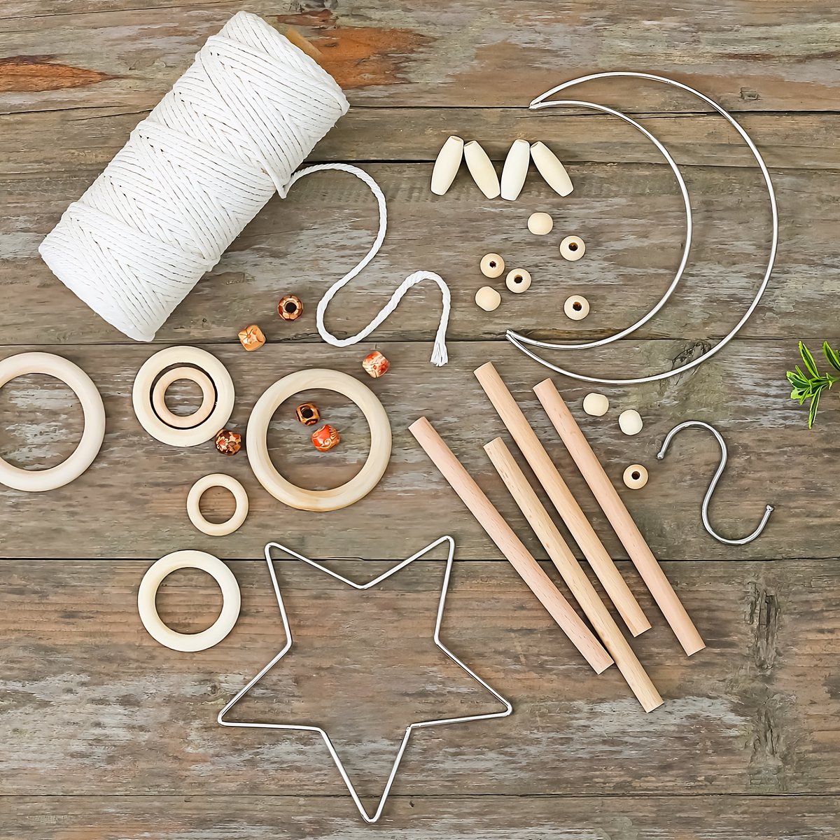 300 Meter 3mm Macramé Touw Compleet Pakket met Houten Ringen en Kralen - Hobby DIY Natuurlijk Katoen Koord\Garen voor Wandkleed en Plantenhanger Zelf Maken - Volwassen\ Kinderen Knutselen Set voor Macramé en Sieraden Handwerk- Incl. E-boeken — afbeelding 4