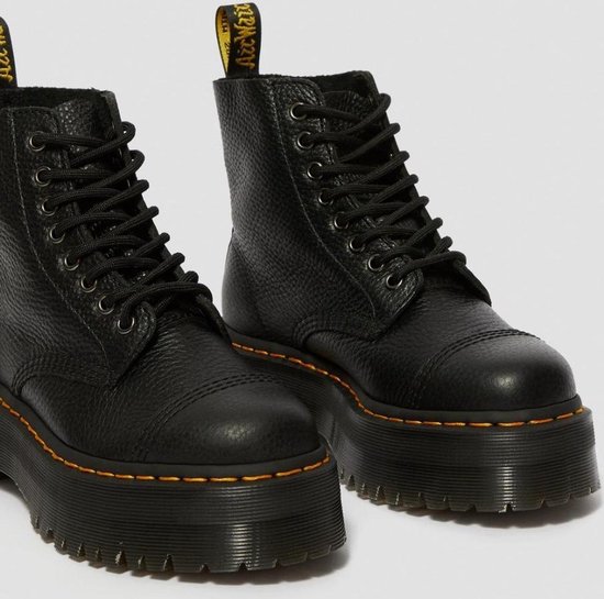 dr martens sinclair 37