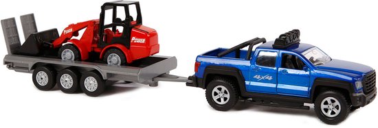 Een blauwe pick-uptruck met een grijze aanhanger waarop een rode minishovel is geladen.