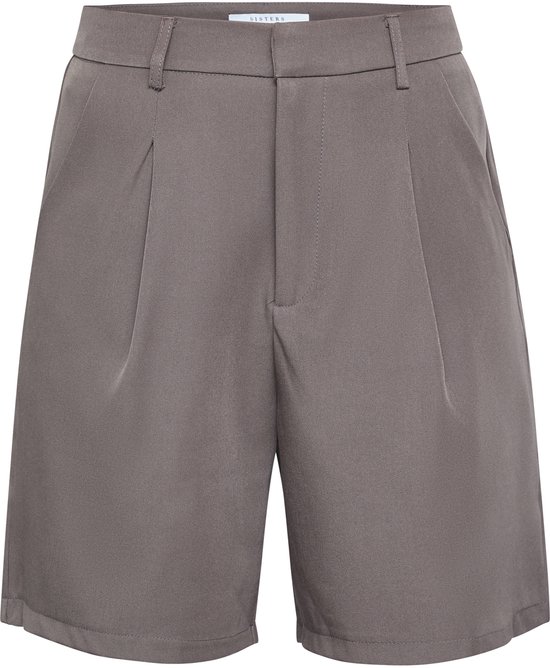 Bruine short met hoge taille, riemlussen en plooidetails aan de voorzijde.
