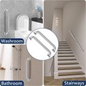 Collage: glanzende RVS 304 handgrepen gemonteerd in een washroom, badkamer en op een trap.
