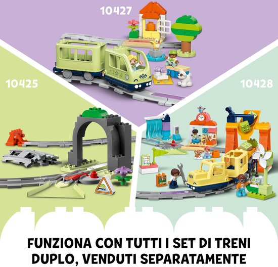 LEGO Duplo treinsets met groene trein, station met oranje bruggen en gele trein met hijskraan.