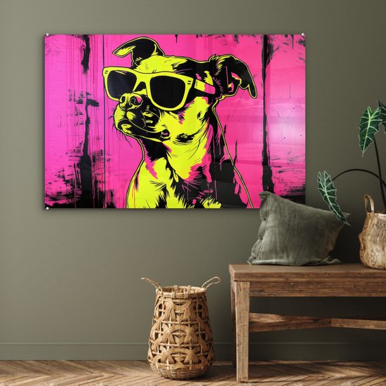 MuchoWow® Glasschilderij 120x80 cm - Schilderij acrylglas - Hond - Zonnebril - Roze - Art - Foto op glas - Muurdecoratie woonkamer - Wanddecoratie slaapkamer - Schilderijen