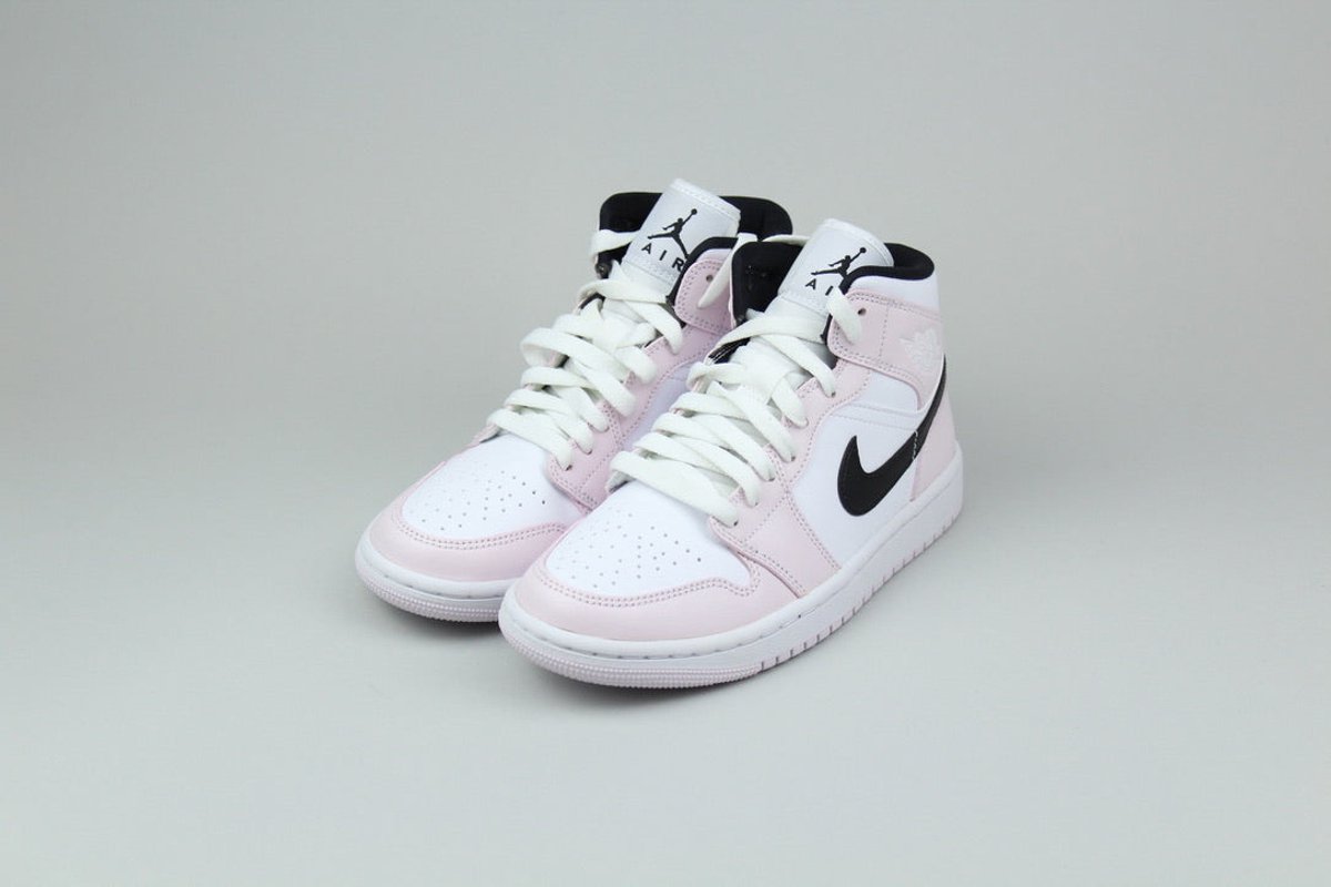 Air Jordan 1 Mid 'Barely Rose' - Size 36.5 | bol