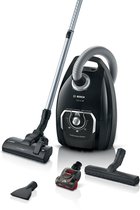 Bosch Serie 8 stofzuiger met accessoires: slang, buis, mondstuk, turboborstel en spleetzuigmond.