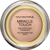Max Factor Miracle Touch Skin Perfecting Foundation - 040 Creamy Ivory
