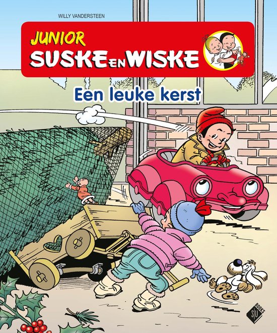 Suske en Wiske rijden in een rode auto met een kerstboom op een kar. Een hondje ligt op de grond.