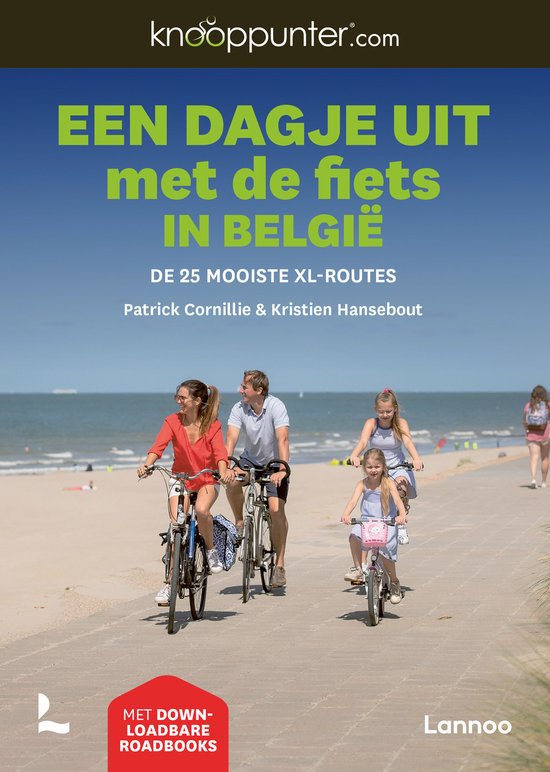 Een dagje uit met de fiets in België: De 25 mooiste XL-routes. Een gezin fietst op het strand bij de zee.
