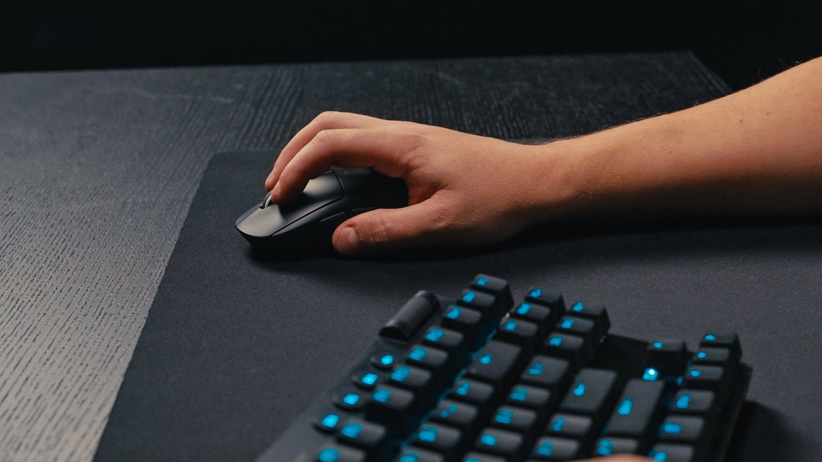 Logitech G Pro X Superlight 2 - Draadloze Gaming Muis - Magenta thumbnail 5
