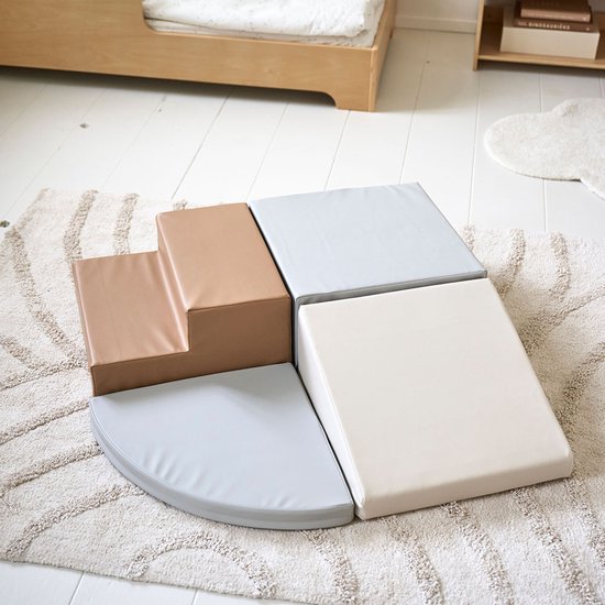 Petite Amélie Foam blokken- 4-delige speelset – bruin – duurzame foam blokken – onderhoudsvriendelijk – voldoet aan EN71-veiligheidsnormen